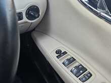 Maserati Quattroporte 3.0D V6 ZF Euro 5 (s/s) 4dr 