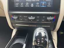 Maserati Quattroporte 3.0D V6 ZF Euro 5 (s/s) 4dr 