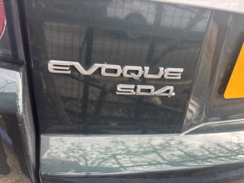 Land Rover 2.2 SD4 Prestige SUV 5dr Diesel Manual 4WD Euro 5 (s/s) (190 ps) SUV Manual Diesel