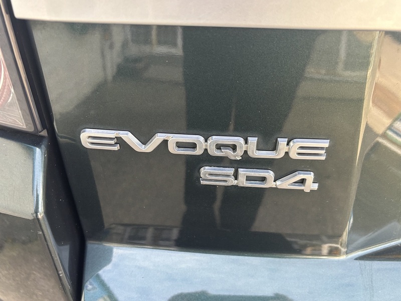 Land Rover 2.2 SD4 Prestige SUV 5dr Diesel Manual 4WD Euro 5 (s/s) (190 ps) SUV Manual Diesel