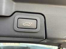 Land Rover Range Rover Evoque 2.2 SD4 Prestige SUV 5dr Diesel Manual 4WD Euro 5 (s/s) (190 ps) 