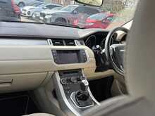 Land Rover Range Rover Evoque 2.2 SD4 Prestige SUV 5dr Diesel Manual 4WD Euro 5 (s/s) (190 ps) 