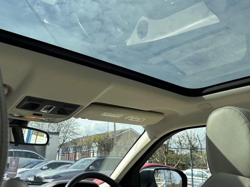 Land Rover 2.2 SD4 Prestige SUV 5dr Diesel Manual 4WD Euro 5 (s/s) (190 ps) SUV Manual Diesel