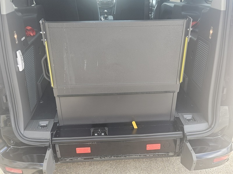 Ford 1.5 EcoBlue Titanium MPV 5dr Diesel Manual Euro 6 (s/s) (120 ps)