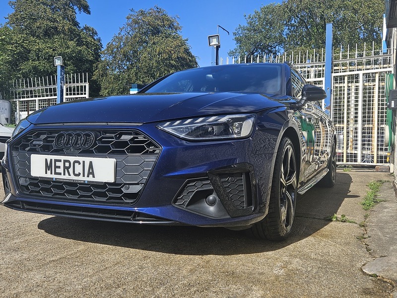 Audi 2.0 TDI 40 Black Edition Estate 5dr Diesel S Tronic quattro Euro 6 (s/s) (204 ps)