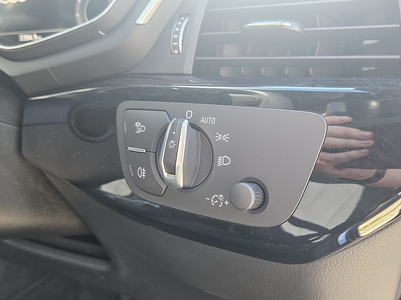 Audi 2.0 TDI 40 Black Edition Estate 5dr Diesel S Tronic quattro Euro 6 (s/s) (204 ps)