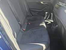 Audi A4 Avant TDI Black Edition 