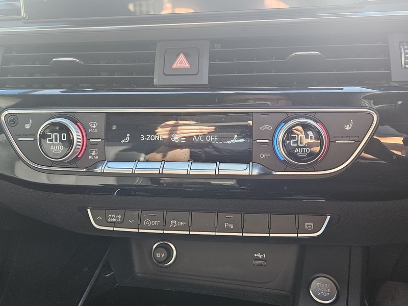 Audi 2.0 TDI 40 Black Edition Estate 5dr Diesel S Tronic quattro Euro 6 (s/s) (204 ps)