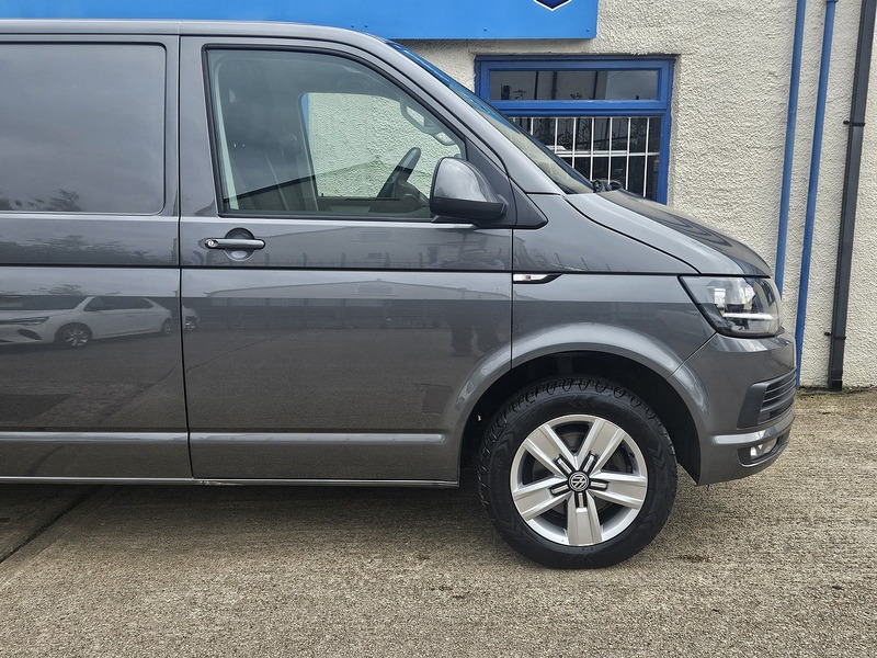 Volkswagen 2.0 TDI T30 BlueMotion Tech Highline Panel Van 5dr Diesel Manual FWD LWB Euro 6 (s/s) (102 ps)