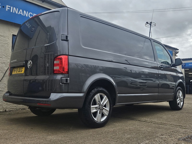 Volkswagen 2.0 TDI T30 BlueMotion Tech Highline Panel Van 5dr Diesel Manual FWD LWB Euro 6 (s/s) (102 ps)