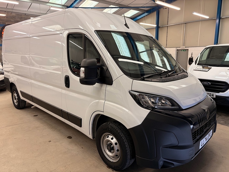 Peugeot 2.2 BlueHDi 335 Professional Panel Van 5dr Diesel Manual L3 H2 Euro 6 (s/s) (140 ps)
