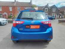 Toyota Yaris VVT-i Icon Tech 