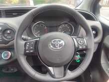 Toyota Yaris VVT-i Icon Tech 