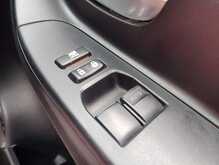 Toyota Yaris VVT-i Icon Tech 