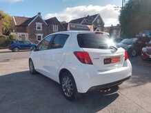 Toyota Yaris Dual VVT-i Icon 