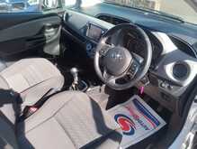 Toyota Yaris Dual VVT-i Icon 