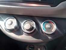 Toyota Yaris Dual VVT-i Icon 