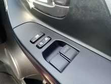 Toyota Yaris Dual VVT-i Icon 