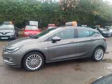 Vauxhall Astra i Turbo Elite Nav 