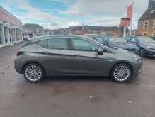 Vauxhall Astra i Turbo Elite Nav 