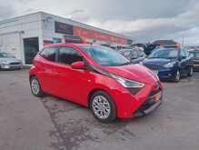 Toyota AYGO VVT-i x-play 
