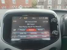 Toyota AYGO VVT-i x-play 