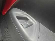 Toyota AYGO VVT-i x-play 