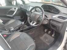 Peugeot 2008 PureTech Allure Premium 