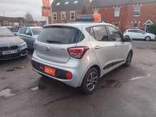 Hyundai i10 Premium 