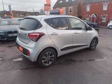 Hyundai i10 Premium 