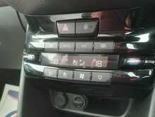 Peugeot 2008 PureTech Allure 