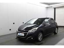 Peugeot 208 PureTech Signature 