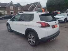 Peugeot 2008 PureTech Allure Premium 
