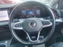 Volkswagen Golf TSI Life 
