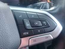 Volkswagen Golf TSI Life 