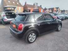 MINI Hatch Cooper 