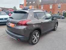 Peugeot 2008 PureTech Allure 