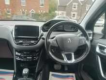 Peugeot 2008 PureTech Allure 