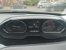 Peugeot 2008 PureTech Allure 