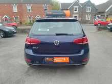 Volkswagen Golf TSI SE 