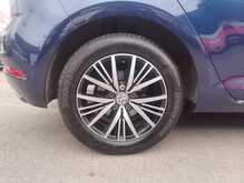 Volkswagen Golf TSI SE 
