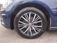 Volkswagen Golf TSI SE 