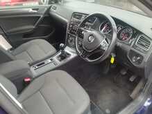 Volkswagen Golf TSI SE 