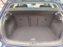 Volkswagen Golf TSI SE 
