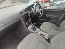 Volkswagen Golf TSI SE 