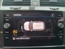 Volkswagen Golf TSI SE 