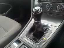 Volkswagen Golf TSI SE 