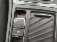 Volkswagen Golf TSI SE 