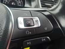 Volkswagen Golf TSI SE 