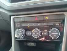 Volkswagen T-Roc TSI Design 